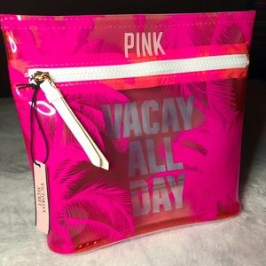 ᴘɪɴᴋ “ᴠᴀᴄᴀʏ ᴀʟʟ ᴅᴀʏ”